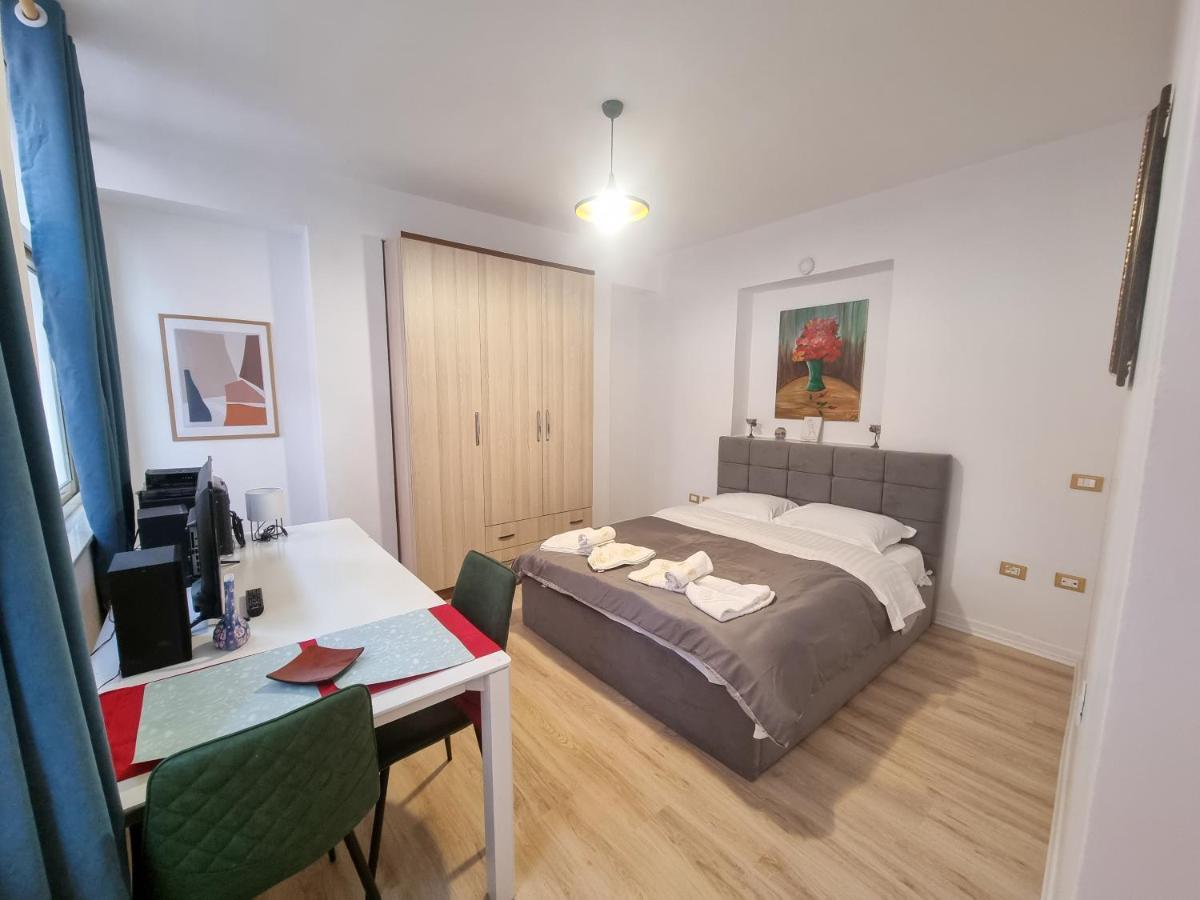 تيرانا Cozy Apartment In City Center المظهر الخارجي الصورة